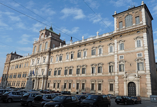 Modena, Palazzo ducale, facciata prova