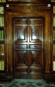 Porta della stanza cosiddetta di Wolynski che affaccia sul salone