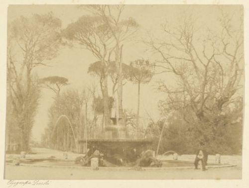 Fontana dei cavalli marini a Villa Borghese, fotografia di Stefano Lecchi, [1849], (J. Paul Getty Museum, Los Angeles, USA)
