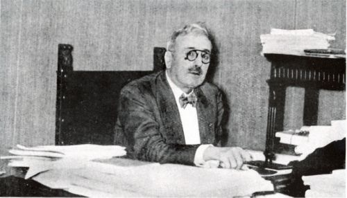 Leopoldo Zurlo nel suo ufficio (1935)